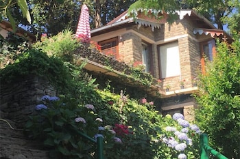 avenida himalayan retreat