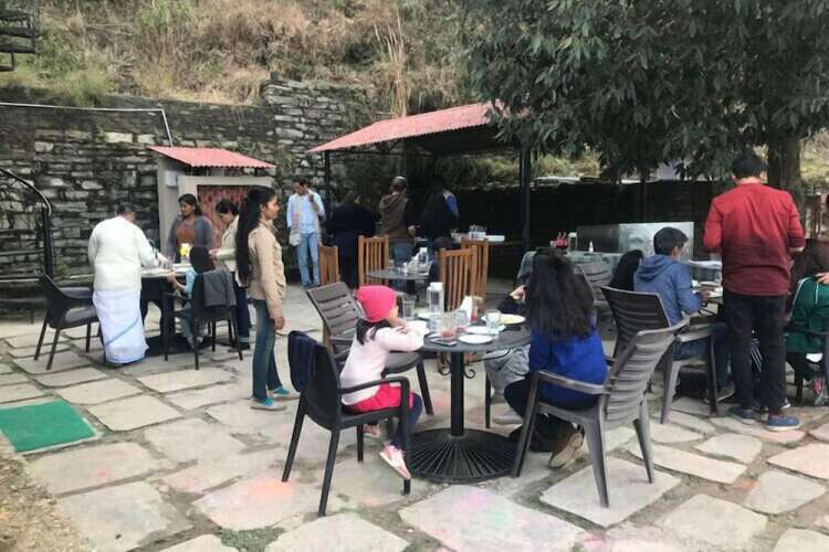 avenida himalayan retreat