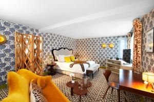 Hotel Thoumieux,Paris>>Eiffel Tower,4 star