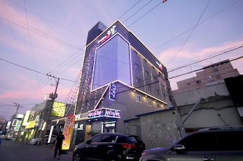 deagu dongdaegu station royal