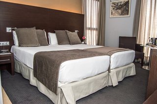 hotel madanis