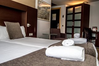 Hotel Madanis,Camp Nou>>Barcelona,4 star