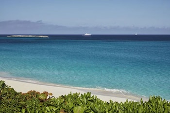 the ocean club a four seasons resort bahamas