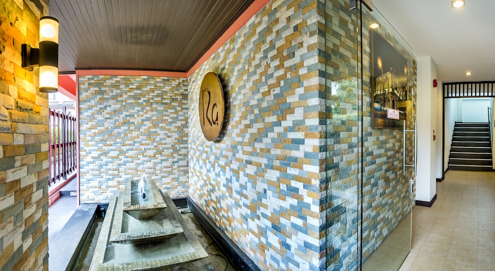 ratana apart hotel at chalong