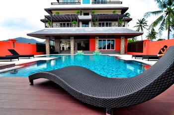 ratana apart hotel at chalong