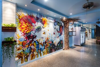 armoni patong beach hotel