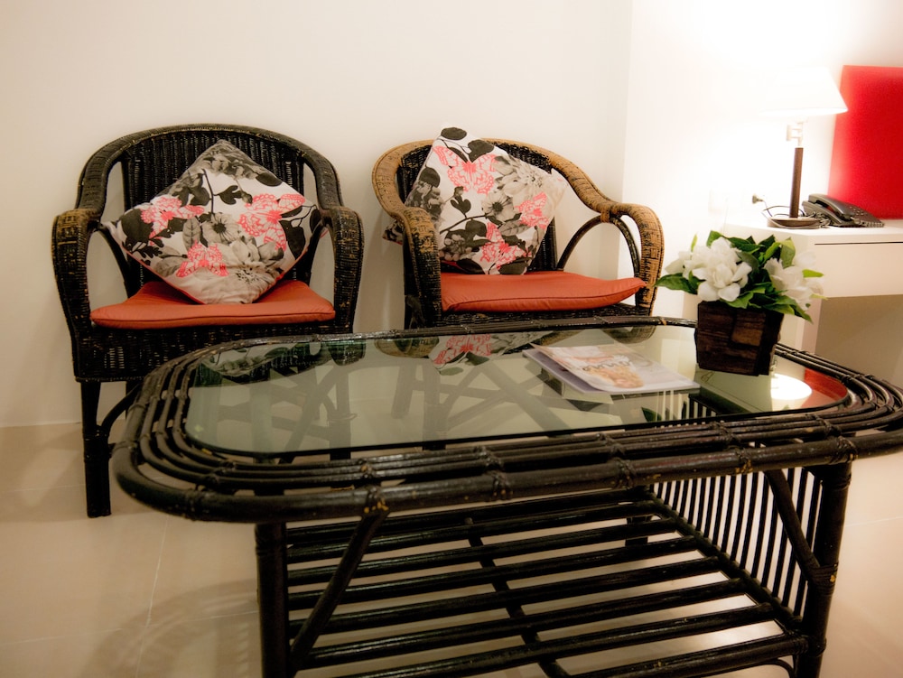 armoni patong beach hotel