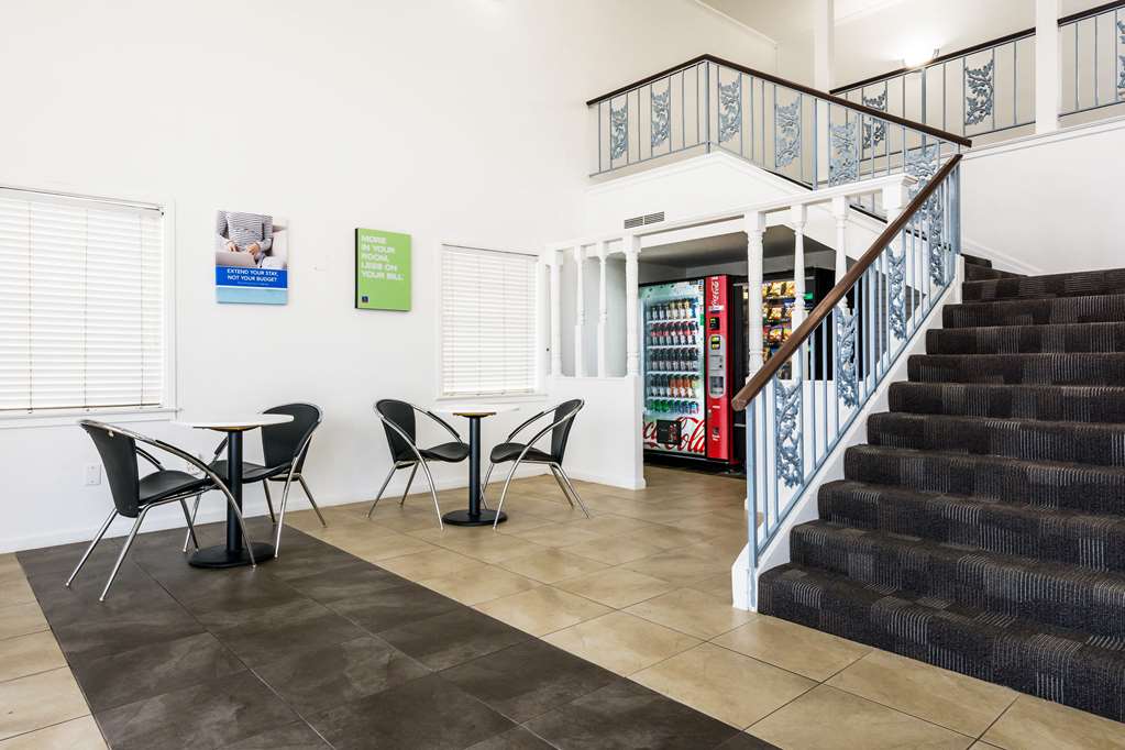 motel 6 alexandria la south