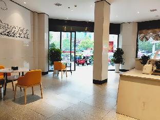 Iu Hotel Xinyu Fenyi Mall,,2 star