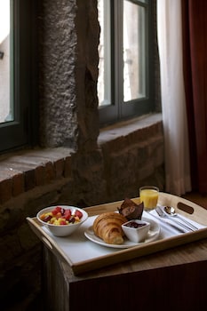 le petit hotel vieux montreal saint paul