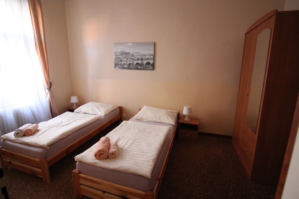 hotel city bell