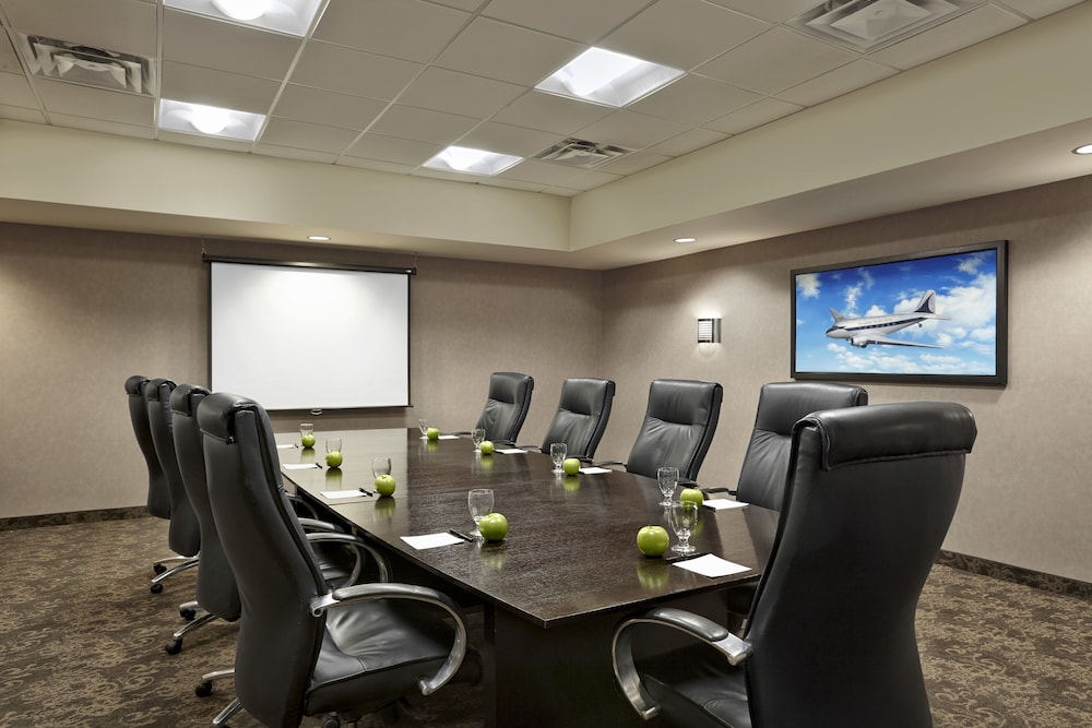 acclaim hotel by clique