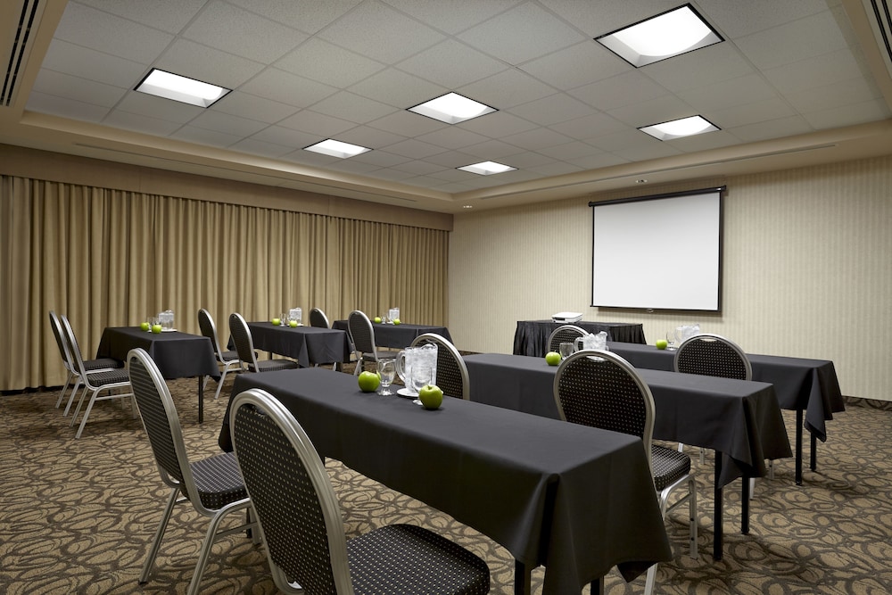 acclaim hotel by clique