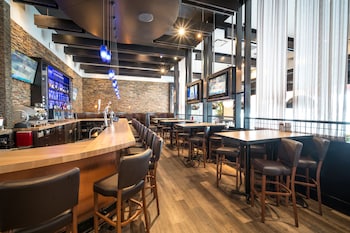 acclaim hotel by clique