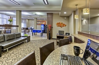 acclaim hotel by clique