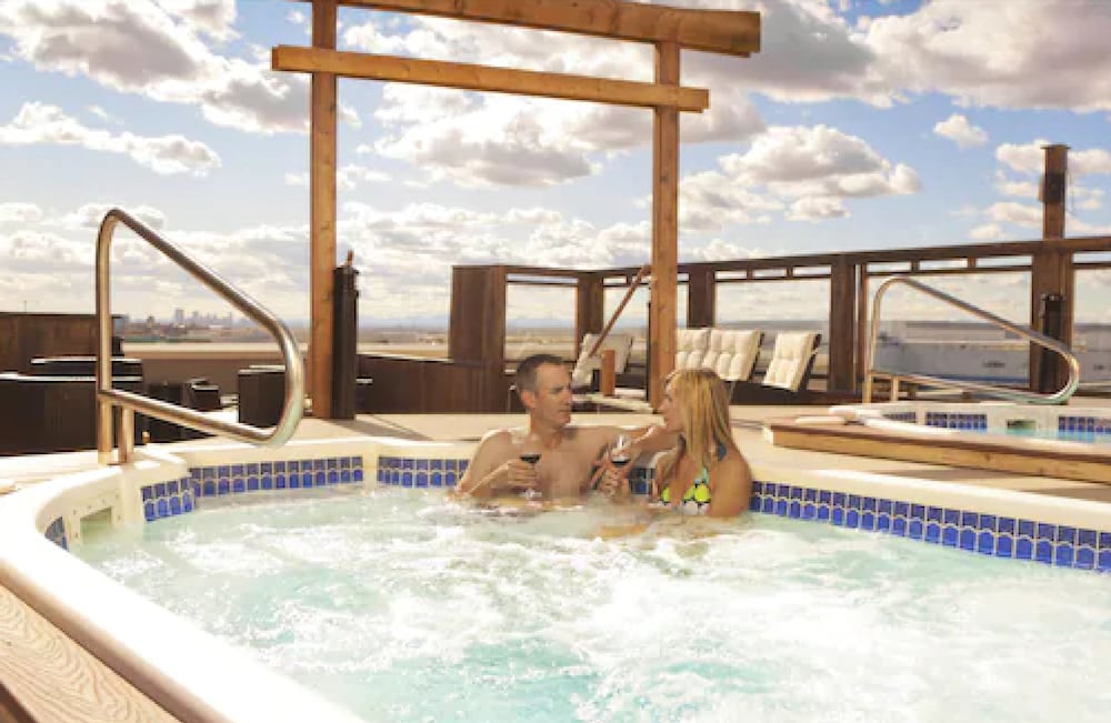 acclaim hotel by clique