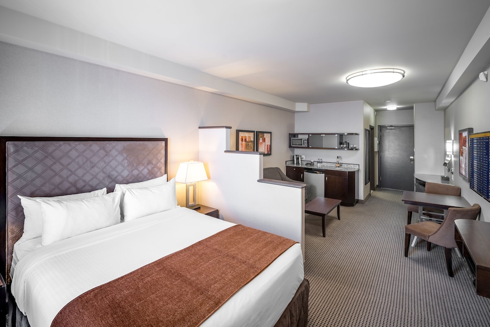 acclaim hotel by clique