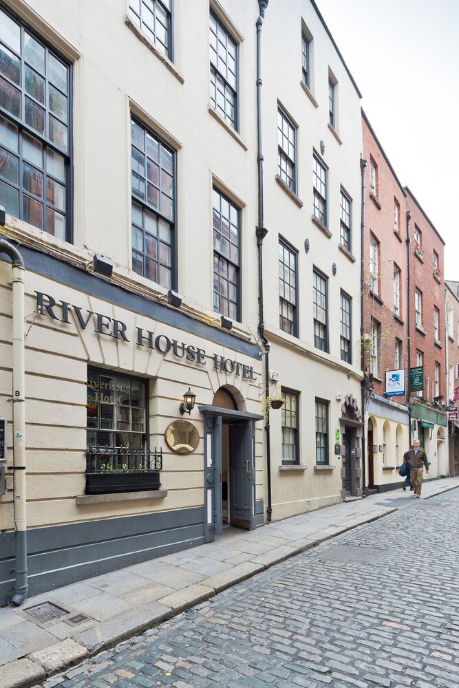 riverhouse hotel