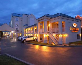 Econo Lodge Inn & Suites University,Alberta>>Calgary,2 star