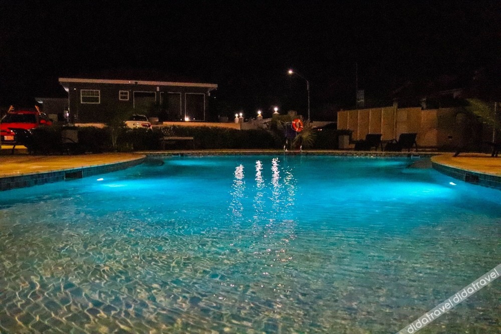 rh boutique hotel aruba