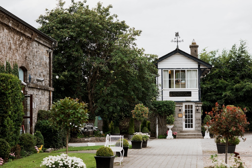 station house hotel