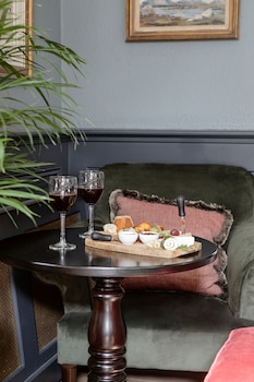 station house hotel