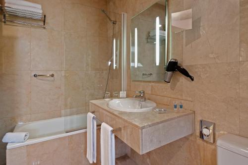 Hotel Exe Suites 33,Madrid Centro>>Madrid,3 star