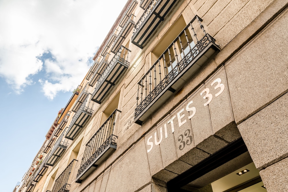 hotel exe suites 33