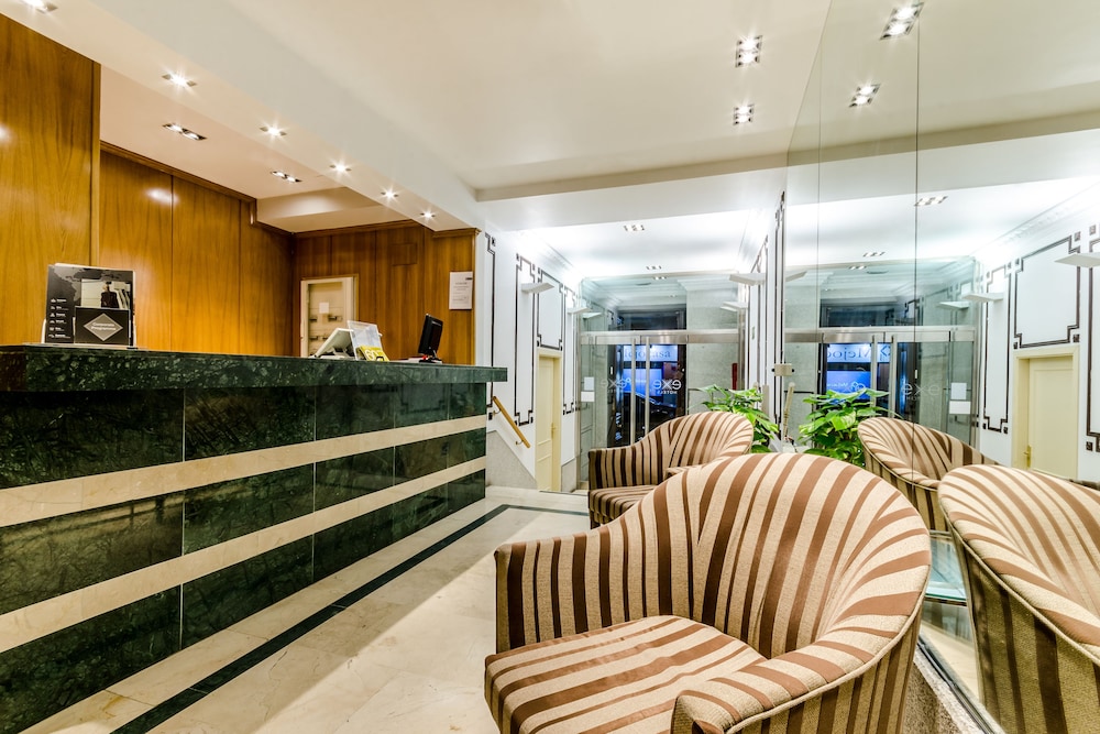 hotel exe suites 33
