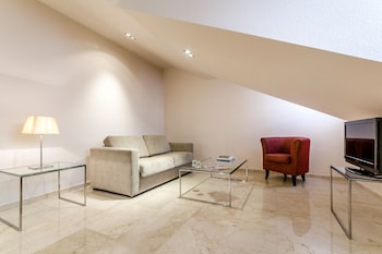 hotel exe suites 33