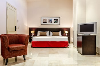 hotel exe suites 33