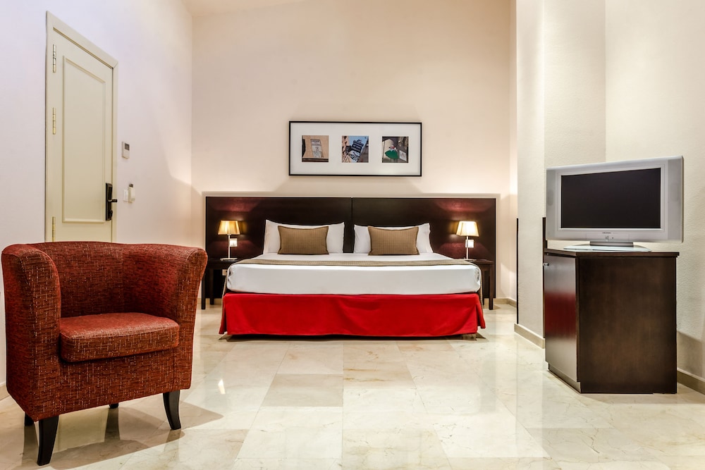 hotel exe suites 33