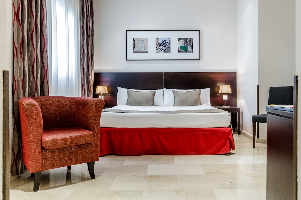 hotel exe suites 33