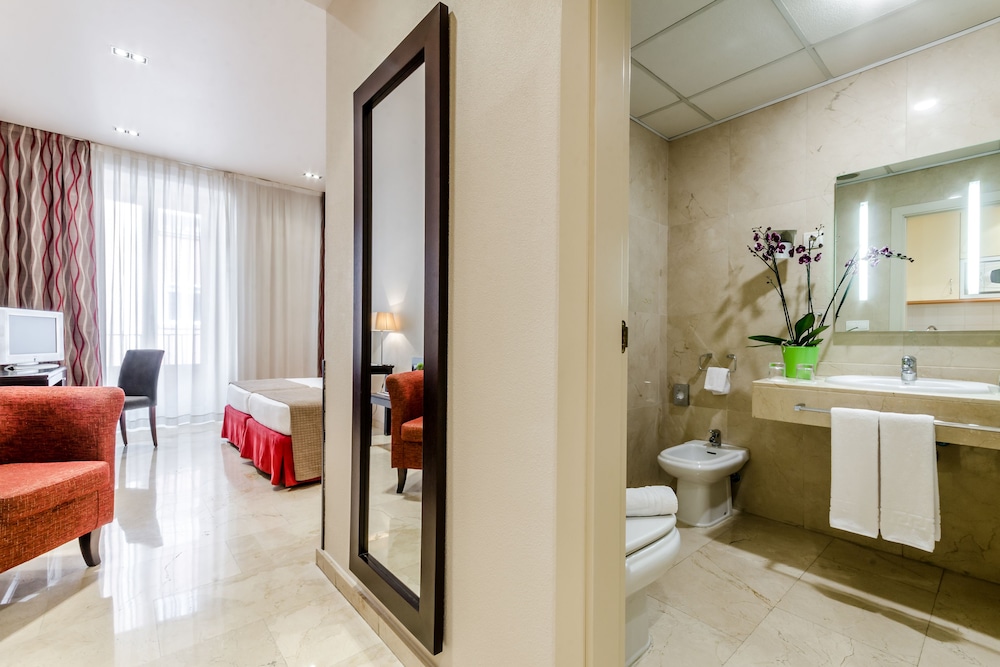 hotel exe suites 33