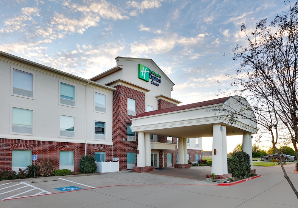holiday inn express hotel and suites cleburne by ihg