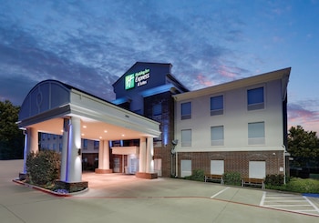 holiday inn express hotel and suites cleburne by ihg
