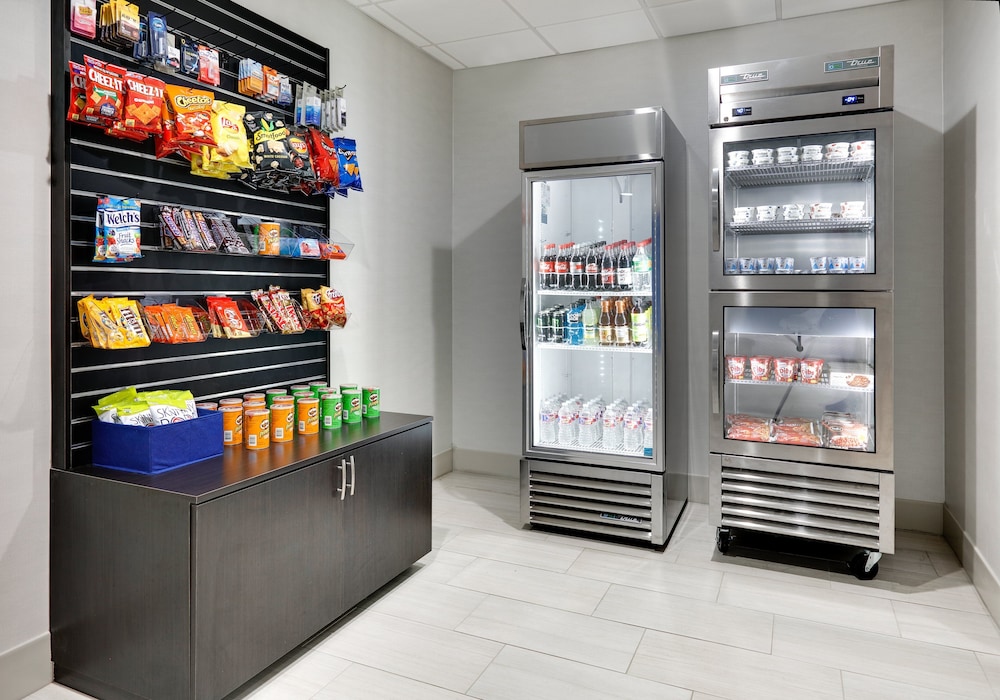 holiday inn express hotel and suites cleburne by ihg