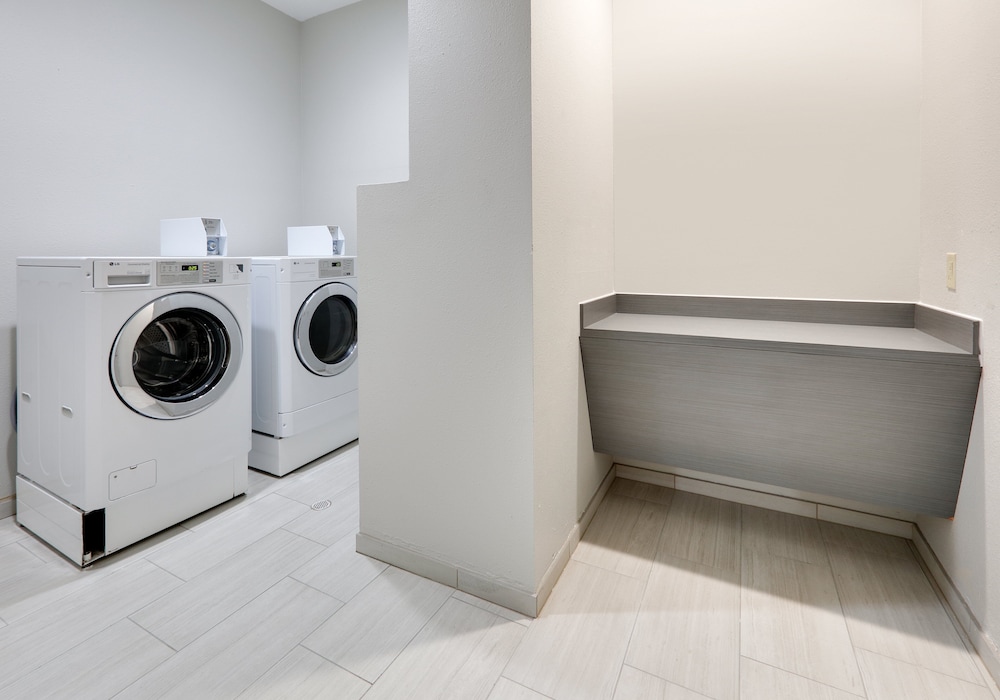 holiday inn express hotel and suites cleburne by ihg