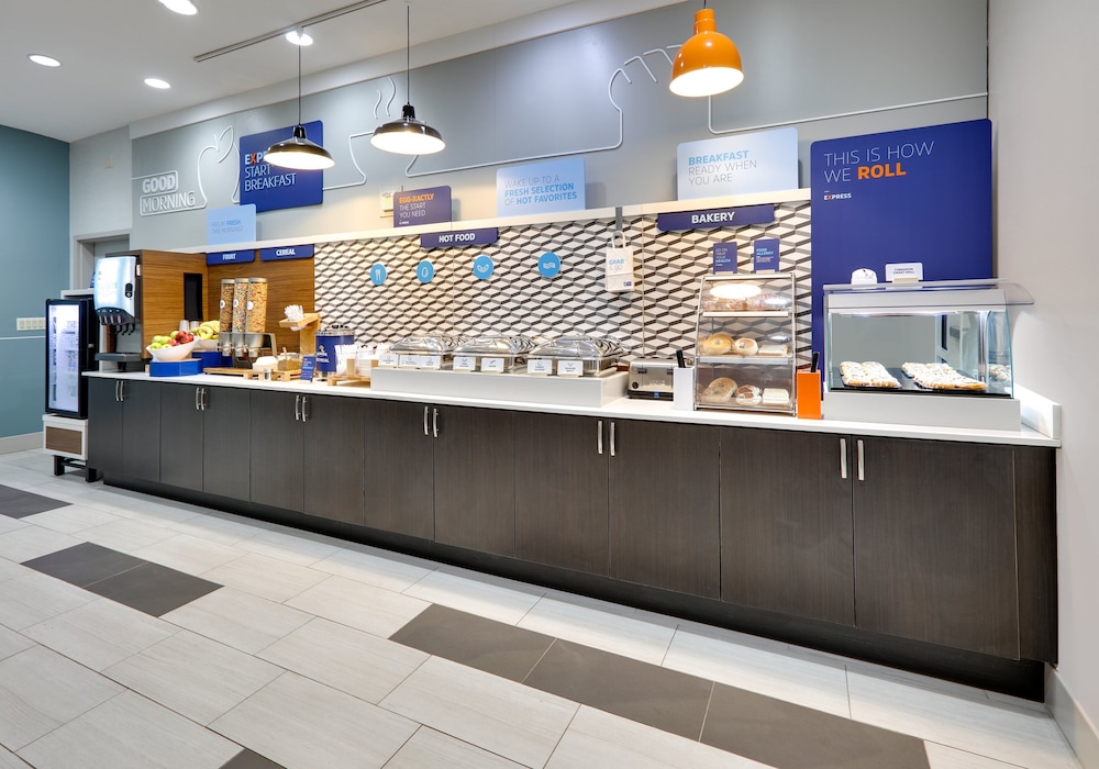 holiday inn express hotel and suites cleburne by ihg