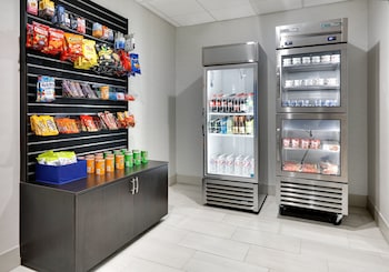 holiday inn express hotel and suites cleburne by ihg