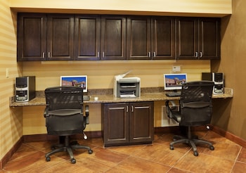 holiday inn express hotel and suites cleburne by ihg