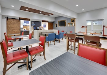 holiday inn express hotel and suites cleburne by ihg