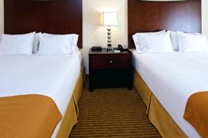 holiday inn express hotel and suites cleburne by ihg