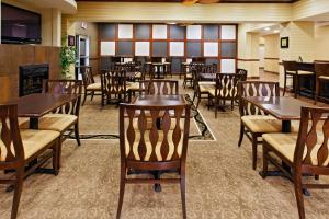 holiday inn express hotel and suites cleburne by ihg