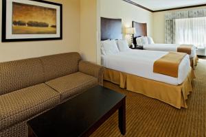 holiday inn express hotel and suites cleburne by ihg