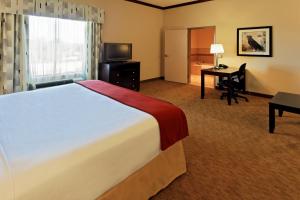 holiday inn express hotel and suites cleburne by ihg