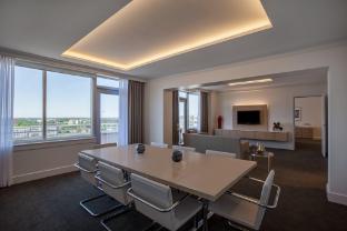 Intercontinental Cleveland By Ihg,Cleveland>>Burke Lakefront Airport,5 star
