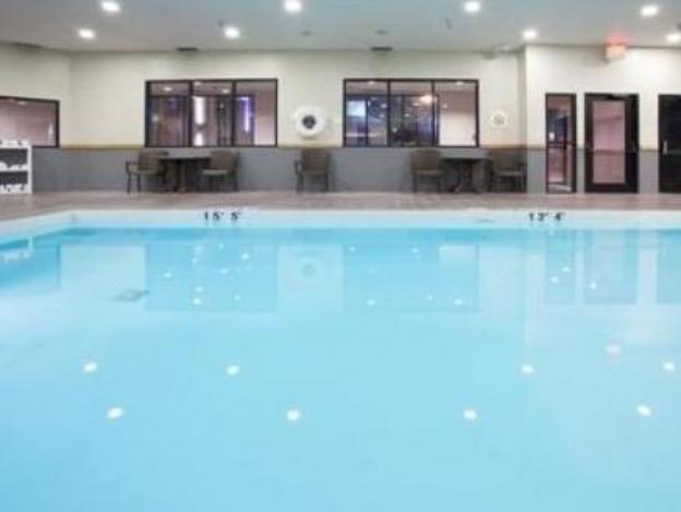 holiday inn express hotel and suites colby by ihg