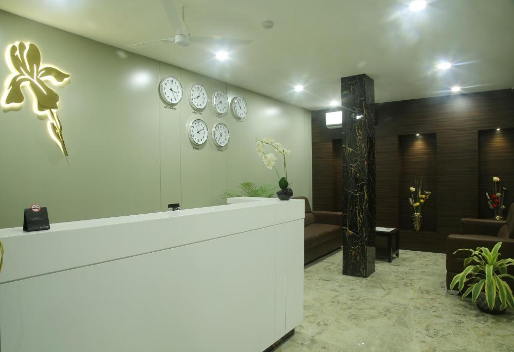 park iris hotels mg road