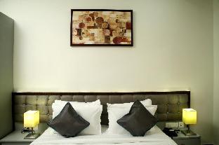 park iris hotels mg road